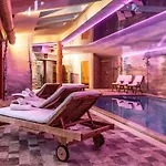 Wellness Ceder 招待所 4*