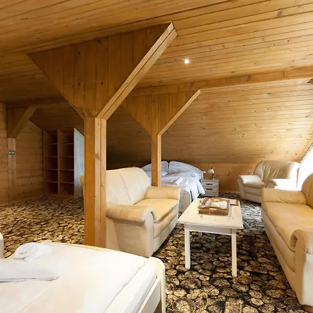 Wellness Ceder Penzión pre hostí Tatranska Lomnica